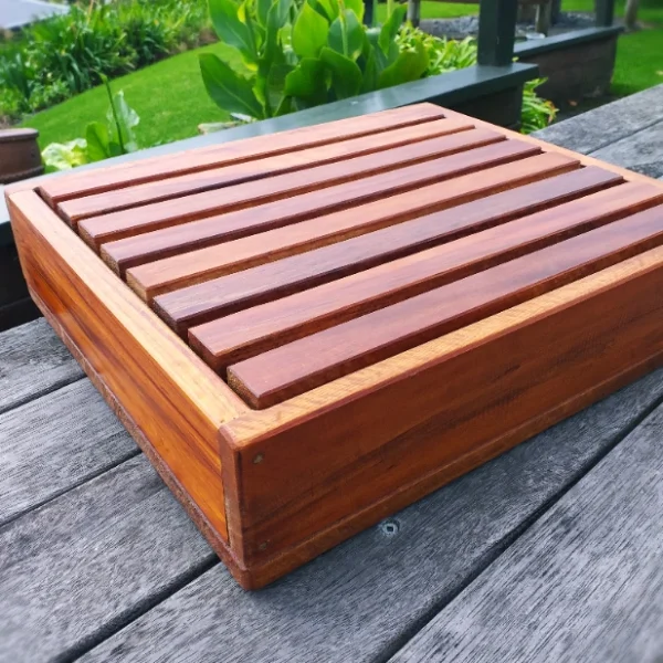 Rimu slatted breadboard - Image 2