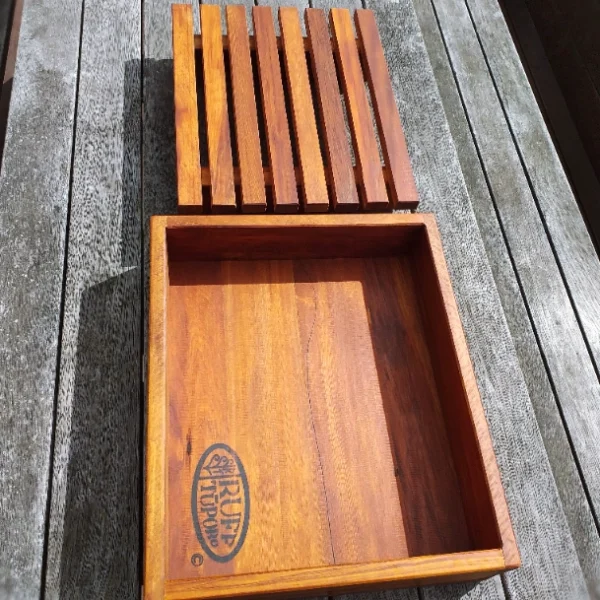 Rimu slatted breadboard - Image 5