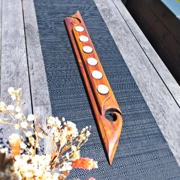 Rimu candle holder - Image 2