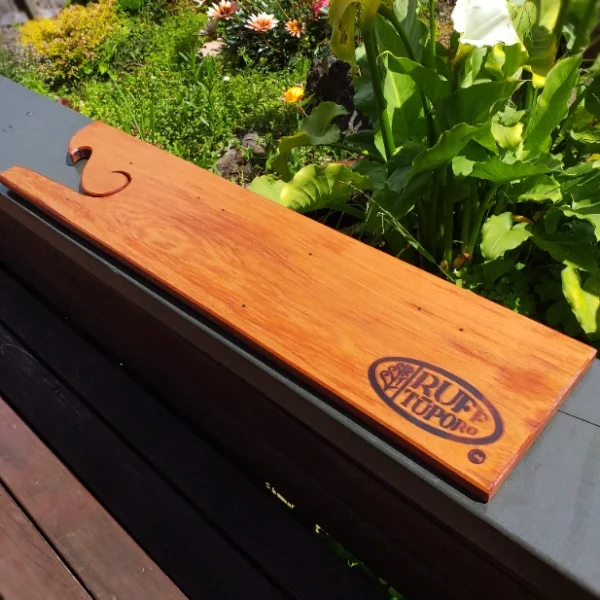 Rimu serving board