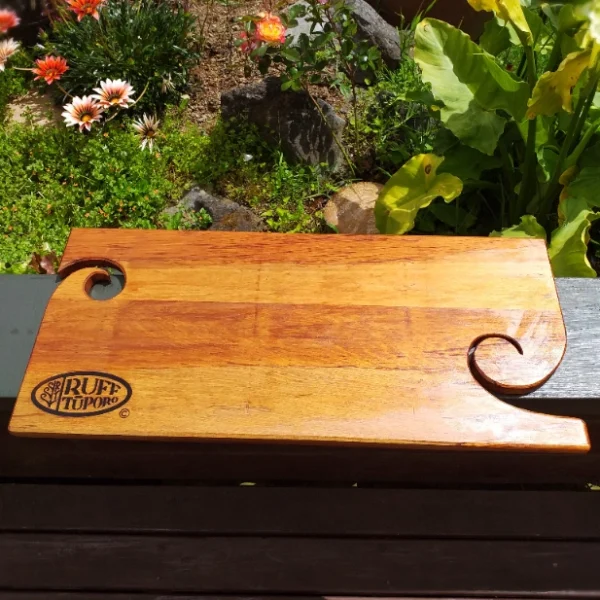Rimu serving board