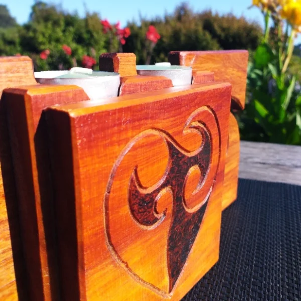Rimu candle holder - Image 2