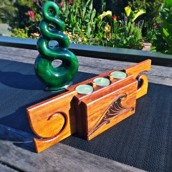 Rimu candle holder - Image 4