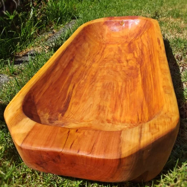 Rustic Totara dough bowl - Image 4