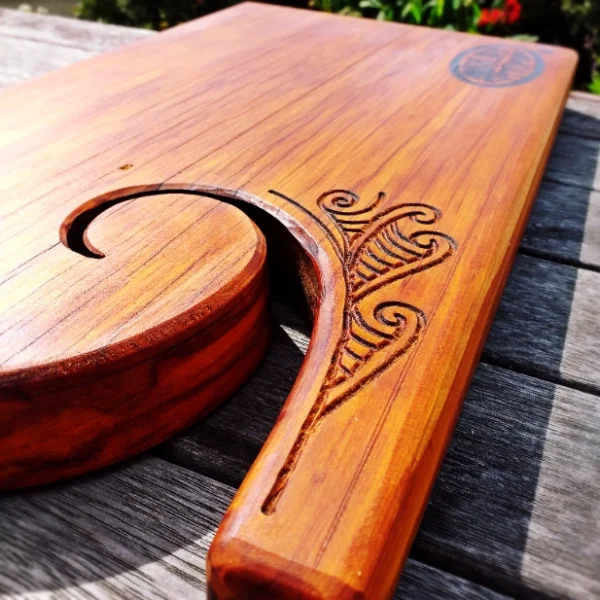 Rustic Kauri chopping board - Image 3