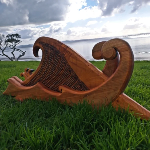 Surf Sculpture "Ki te Ngaru"