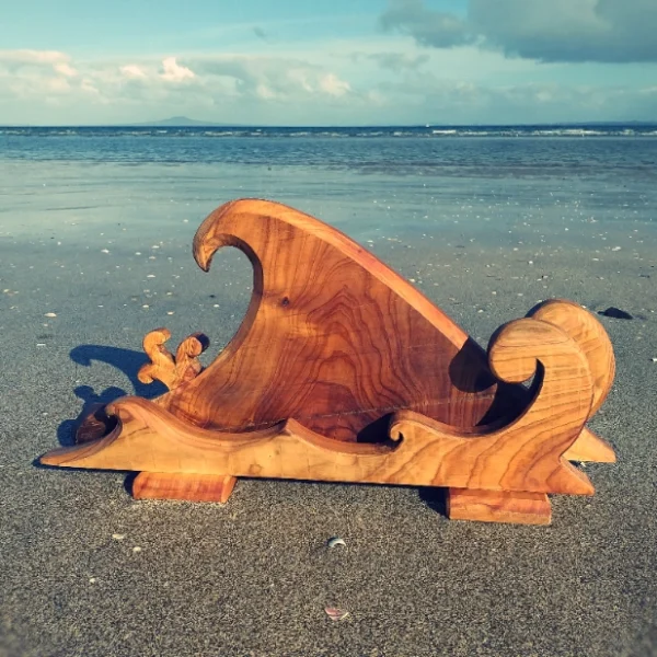 Surf Sculpture "Ki te Ngaru" - Image 3