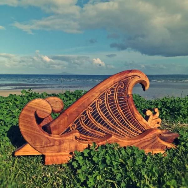 Surf Sculpture "Ki te Ngaru" - Image 2