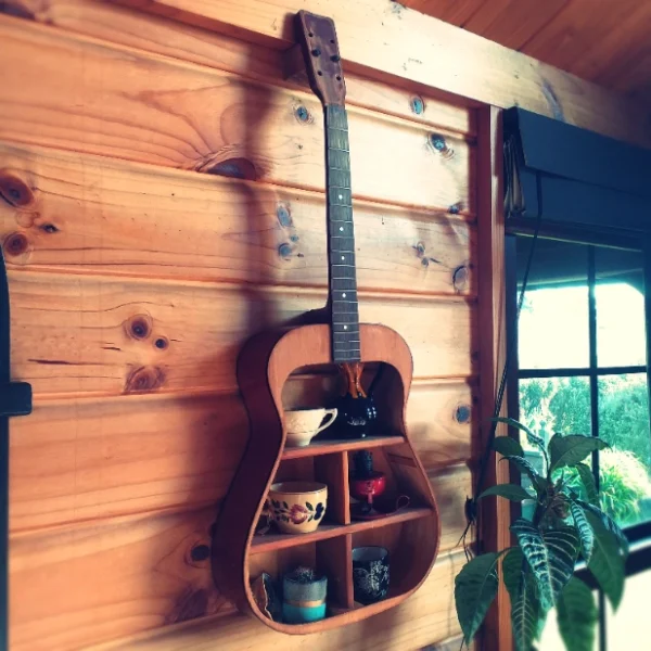 Guitar shelf - Image 13