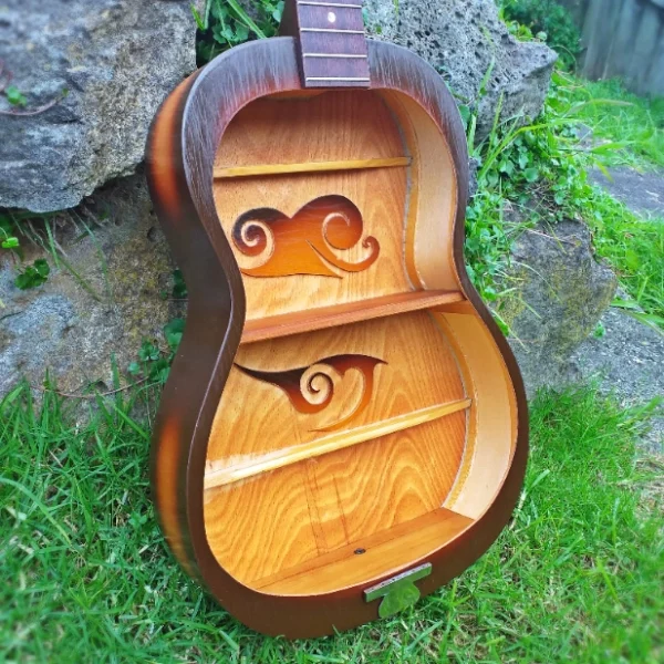 Guitar shelf