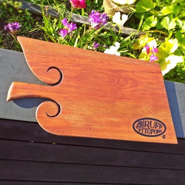 Rimu serving board
