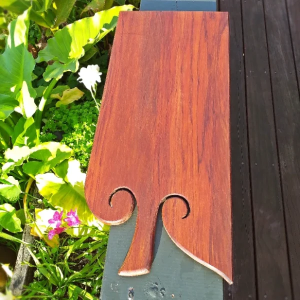 Rimu serving board - Image 3