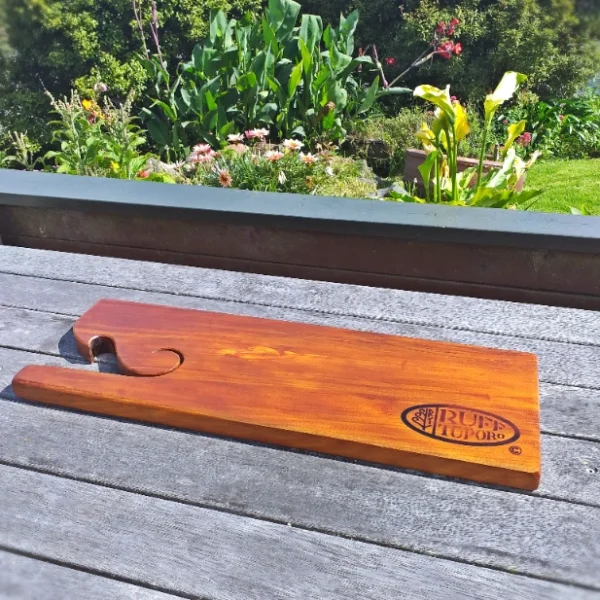 Rustic Kauri chopping board - Image 3