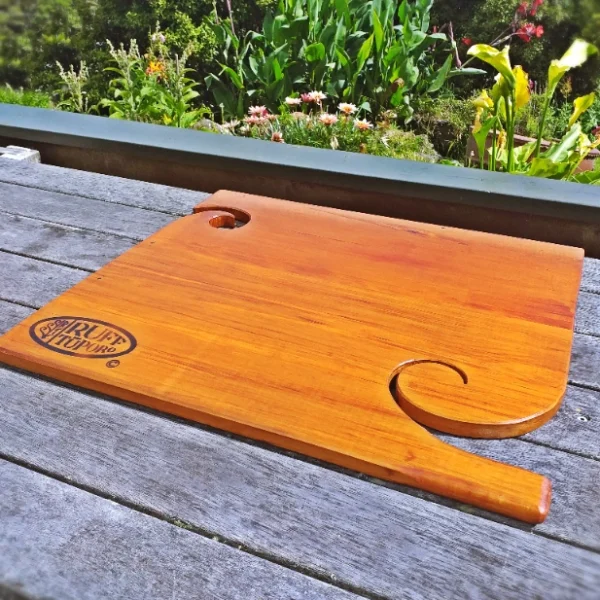 Large Rimu pizza serving board - Image 3