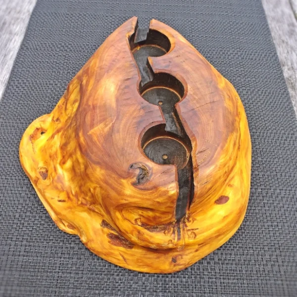 Totara candle holder - Image 4