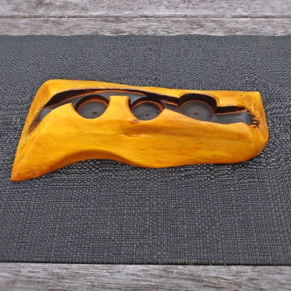 Totara candle holder - Image 2