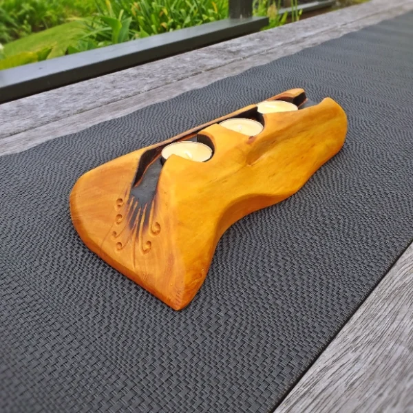 Totara candle holder - Image 5