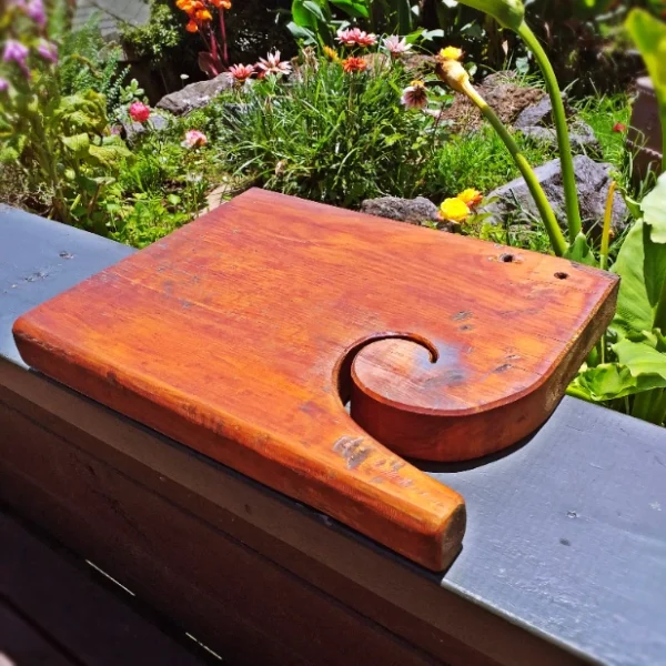 Rustic Kauri chopping board - Image 6