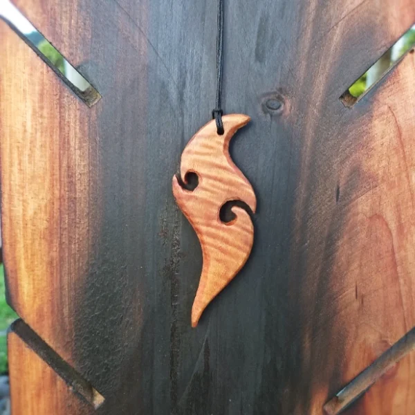 Macrocarpa pendant - Image 2