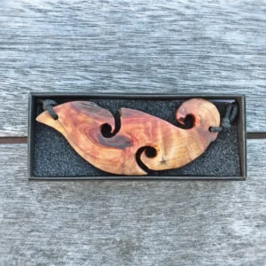 Rustic macrocarpa breastplate