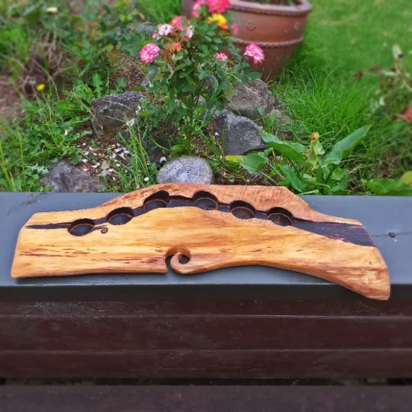 Rustic Totara candle holder - Image 2