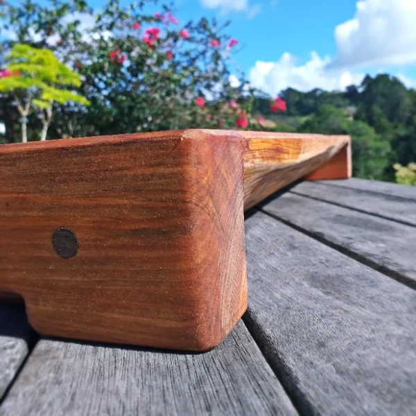 Large rustic Totara chopping block - Image 7