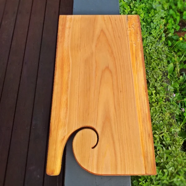 Rustic Kauri chopping board - Image 8