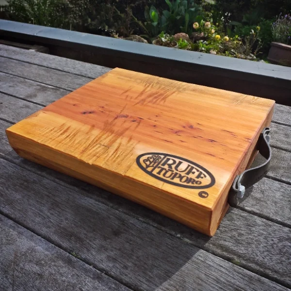 Rustic Totara chopping block - Image 5