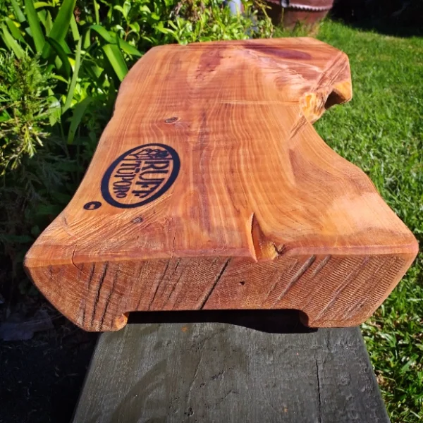 Rustic Native Totara chopping block - Image 7