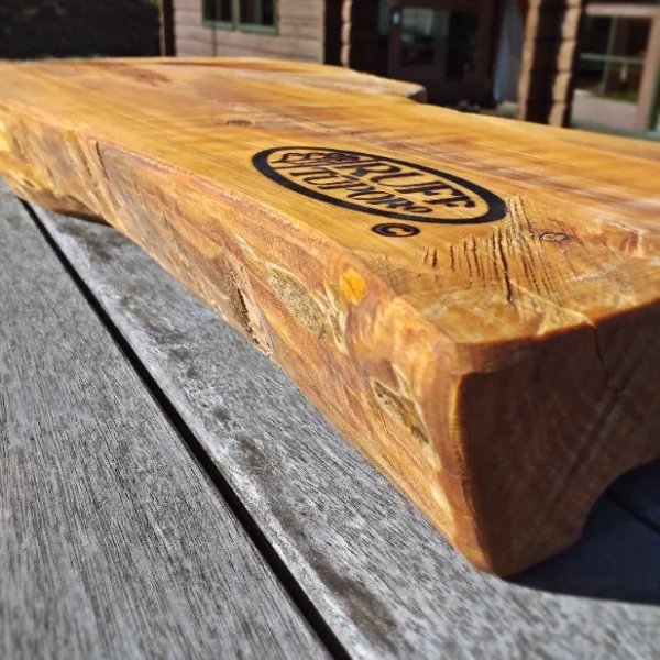 Rustic Native Totara chopping block - Image 6