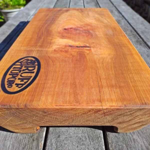 Rustic Native Totara chopping block - Image 5