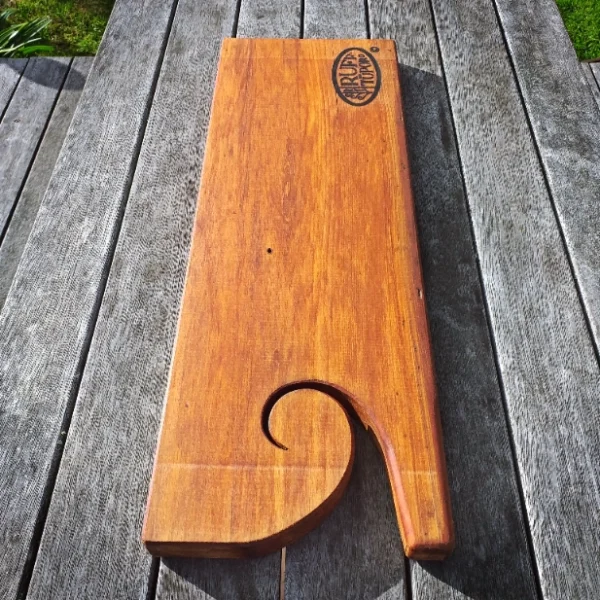 Rustic Kauri chopping board - Image 3