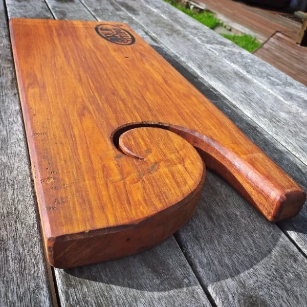 Rustic Kauri chopping board - Image 5
