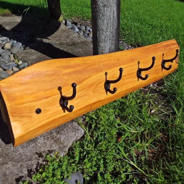 Rustic Totara coat rack - Image 2