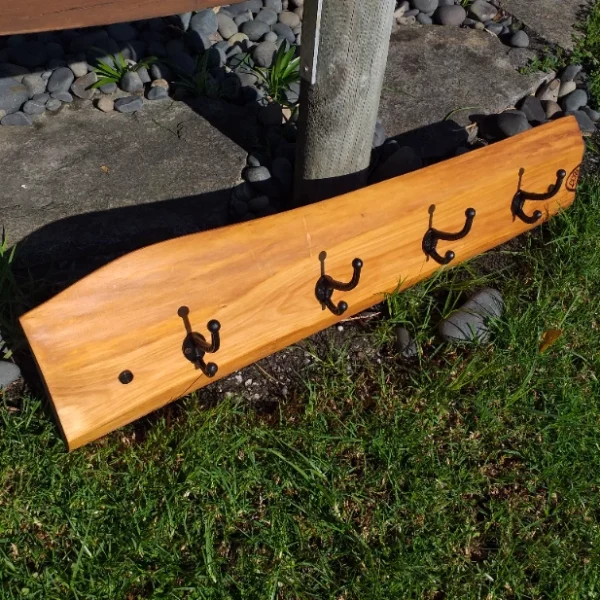 Rustic Totara coat rack - Image 4