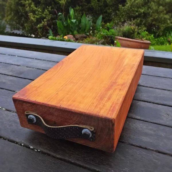 Chunky rustic chopping block - Image 3