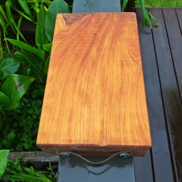Chunky rustic chopping block - Image 4
