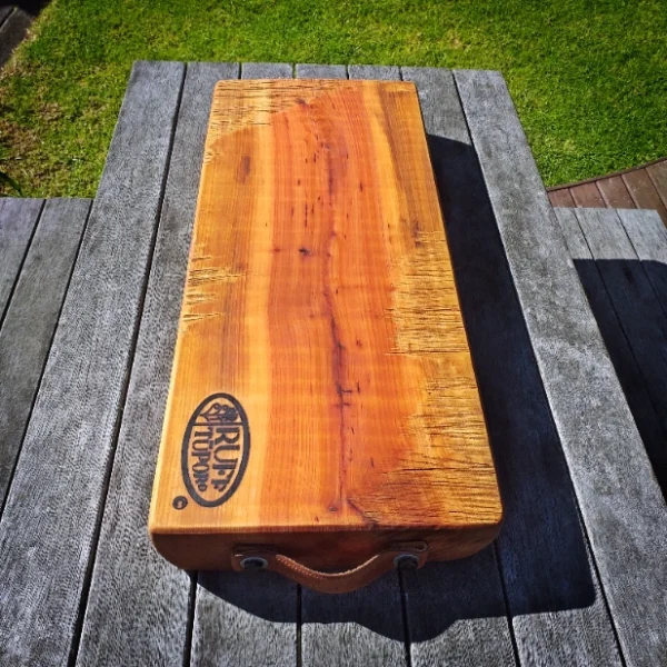 XL rustic Totara chopping block - Image 2