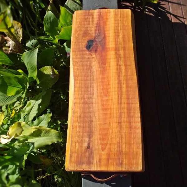 XL rustic Totara chopping block - Image 7