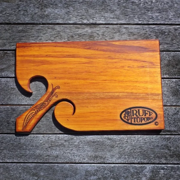 Rimu serving board - Image 2