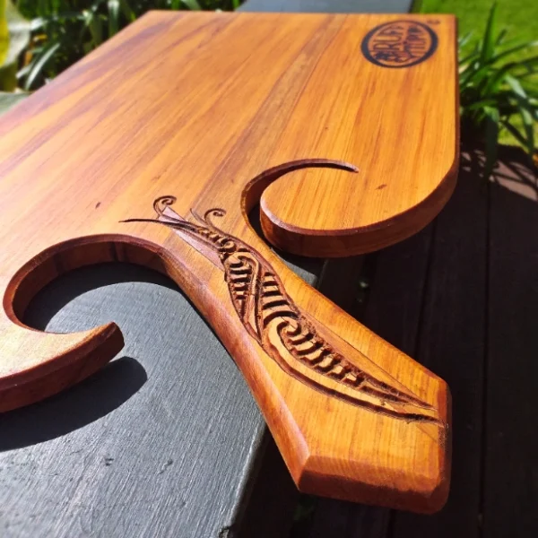Rimu serving board - Image 4
