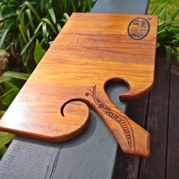 Rimu serving board - Image 2