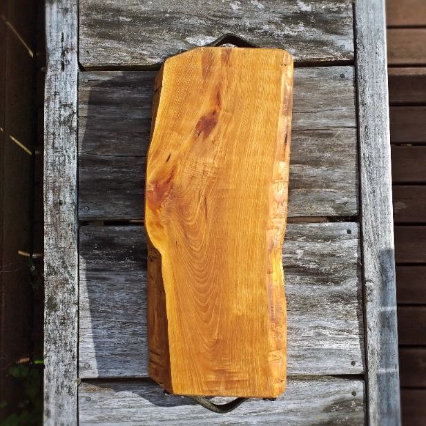 Rustic Totara chopping block - Image 3