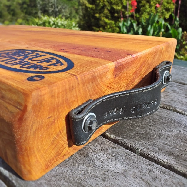 Rustic Totara chopping block - Image 7