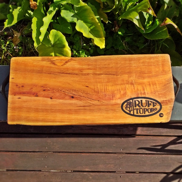 Rustic Totara chopping block - Image 8