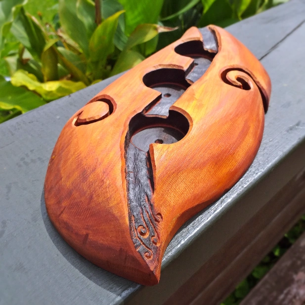 Carved kauri candle holder - Image 2