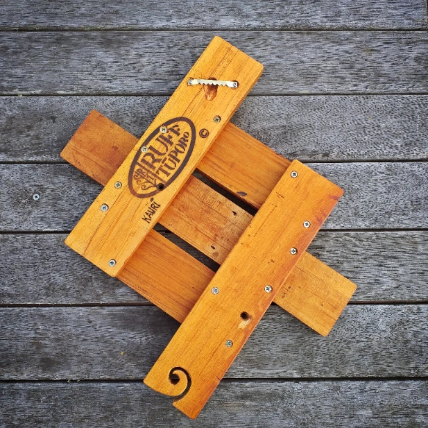 Native Kauri wall art - Image 8