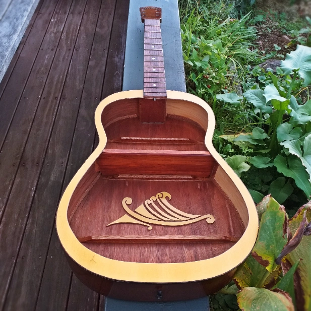 Hanging guitar shelf - Image 3